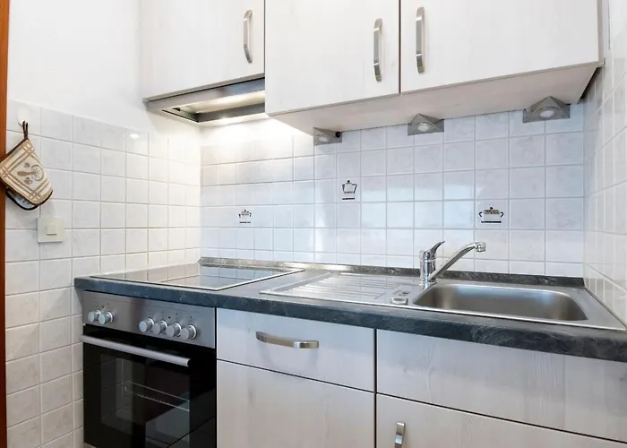 Waldstrasse 2 12 Appartamento *